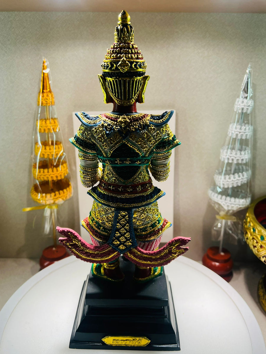 【セール・新品】 輪宝　木製　約12.4cm　4寸　金箔　宗派紋　定紋　法輪 新澤釀造店伯樂星純米大吟釀蛇年干支金箔酒2025 - 愛上日本酒LOVE&SAKE